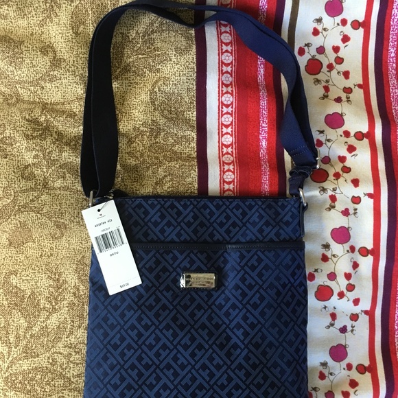 Tommy Hilfiger Handbags - NWT Tommy Hilfiger bag